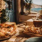Le madraguin - restaurant marseille : terrasse au feu de bois, pizza et cuisine méditerranéenne